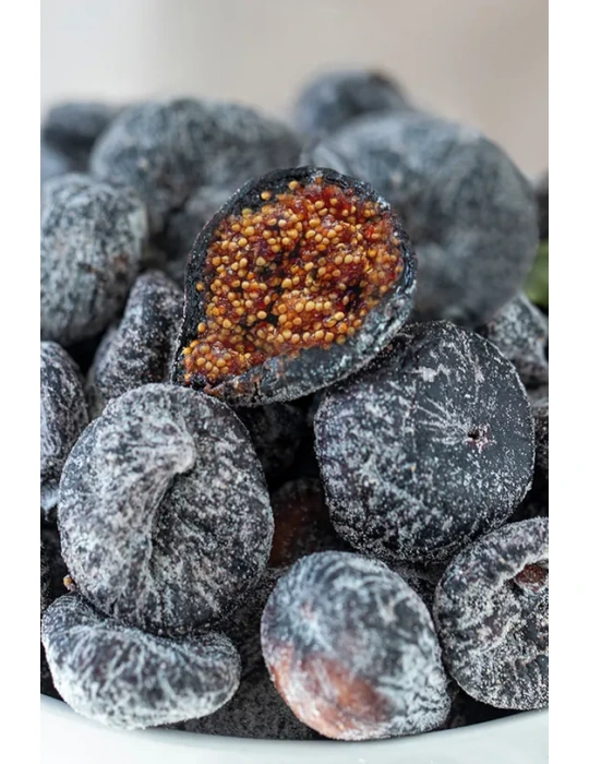 Casio EFR-570DB-1BVUDF Erkek Kol Saati